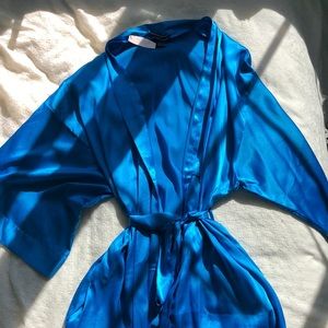 VICTORIA SECRET sexy satin robe